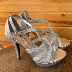 Fioni Night Silver Glitter Heels Size 5